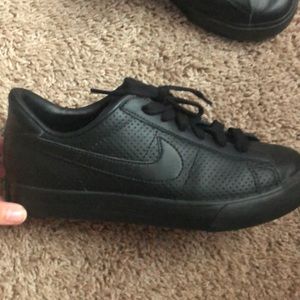 Classic Black Nike’s